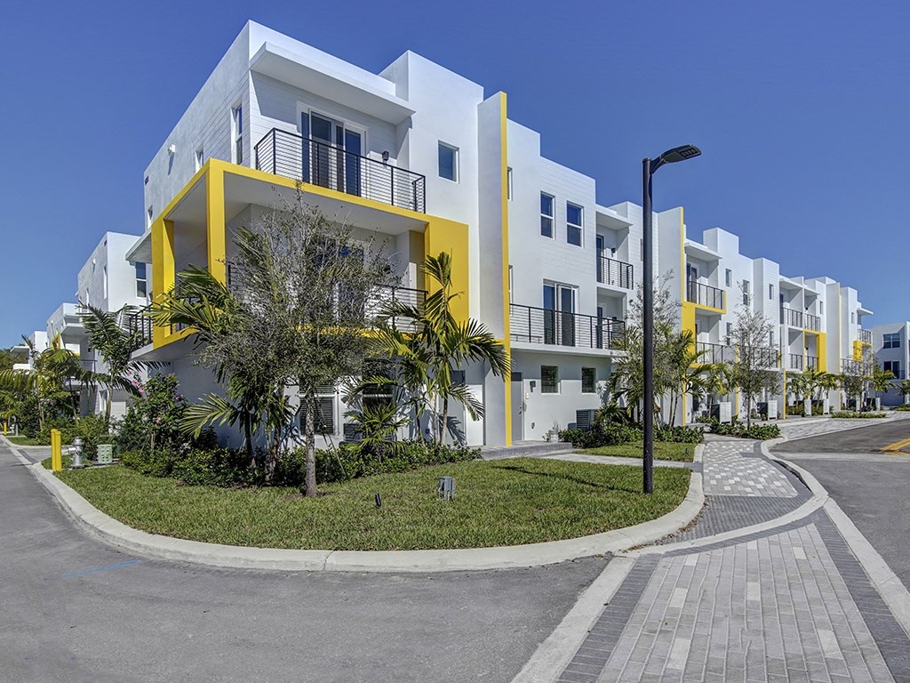 Bell at Broken Sound_Cade_Exterior